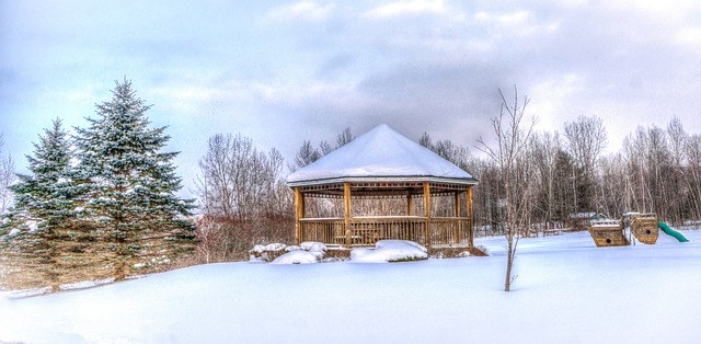 Staviame svojpomocne altánok pre deti